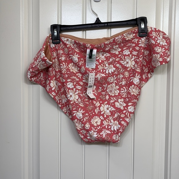 NWT J. Crew Tie-front bikini top and bottoms in tossed floral - Picture 6 of 8